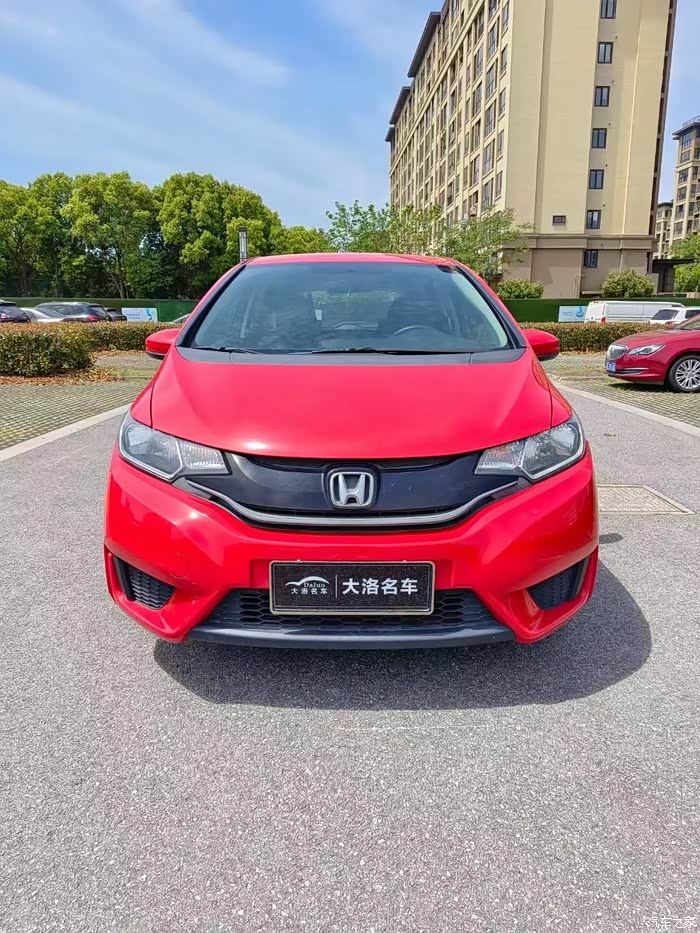 拿下17年极品本田飞度,1.5l自动,个人一手,原版车况,4