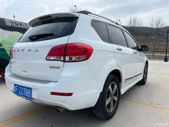 15年手动哈弗h6高配手动六速2x