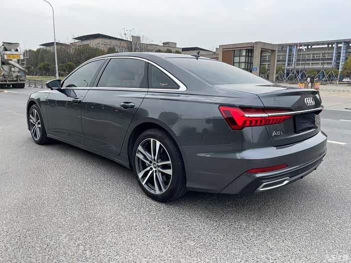 21年奥迪a6l竟然这个价