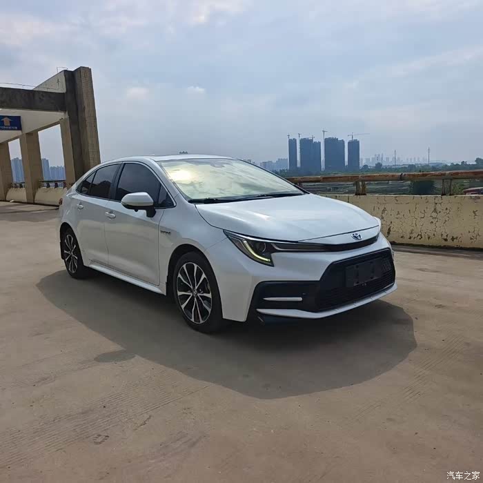 8混动雷凌,带360环影!真皮座椅!