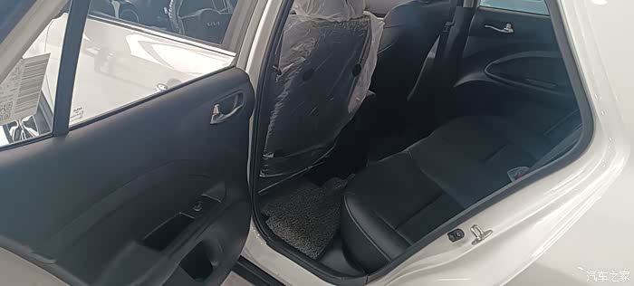 绍兴起亚kx1指导价838高配奕跑kx1的外观设计非常时