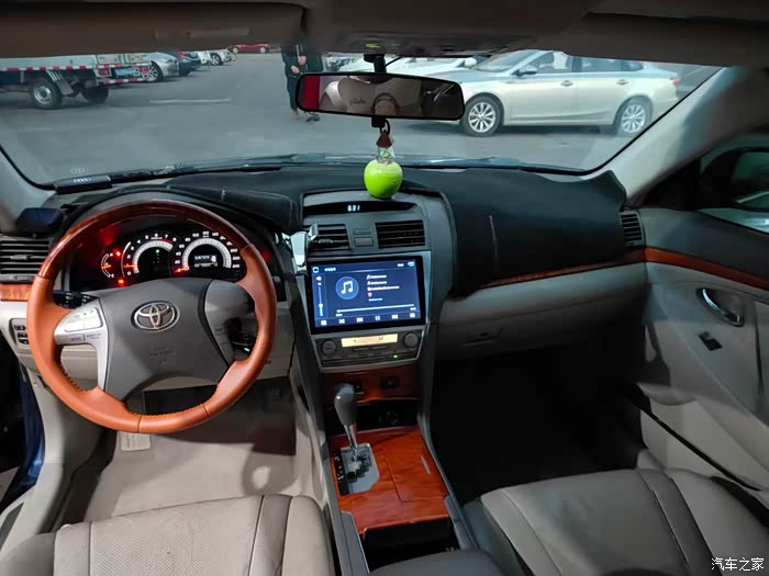 丰田凯美瑞08年上牌24g豪华版