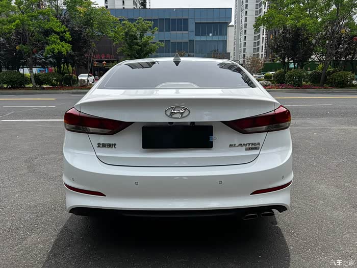 19年1月现代领动1.4t炫动·活力型,12.48款;原漆