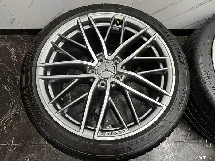 刚拆下来的奔驰c43原厂正品新车拆下轮毂带轮胎米其林轮