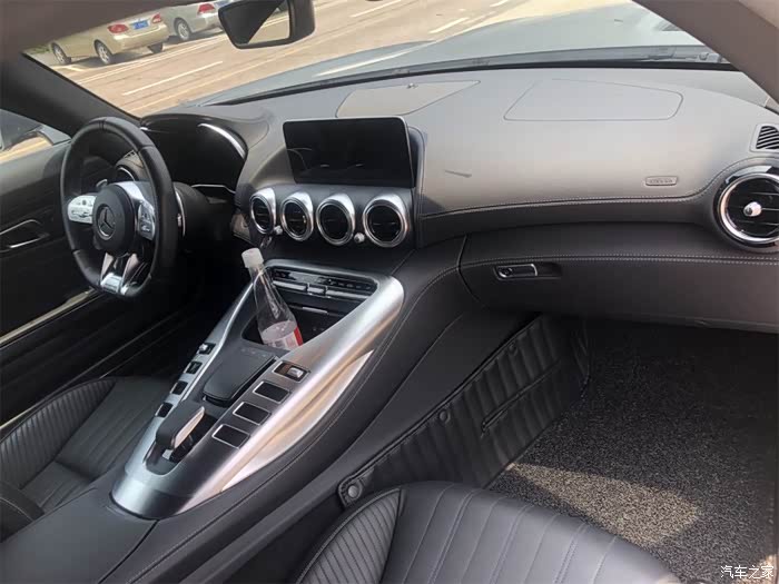 奔驰amggt哑光灰黑内2020年01月1500