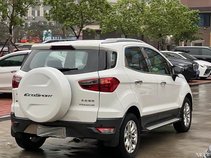 本地一手车14年12月上牌福特翼博自动15高配天窗无