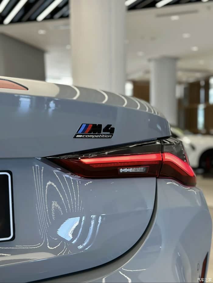 点击:>1|回复:>0宝马m系论坛>宝马m4敞篷价格被打下来了>700_930竖版