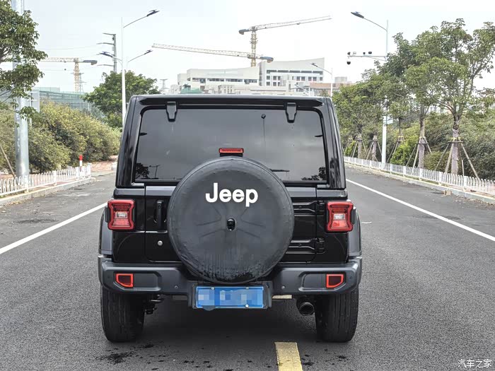 jeep牧马人撒哈拉22年2月上牌本地一手车