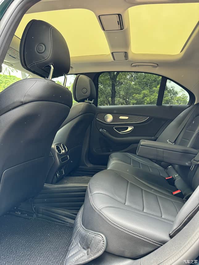 出奔驰 20款 改款c 260 l 运动版 20年6月上牌
