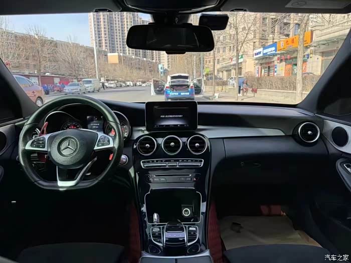 【图】最新到店 奔驰c200运动,17年上户,9万多公里,原版两件_奔驰cla