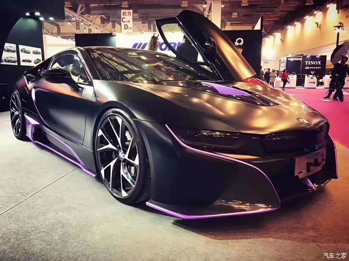 宝马i8宽体款式碳纤小包款式效果图片