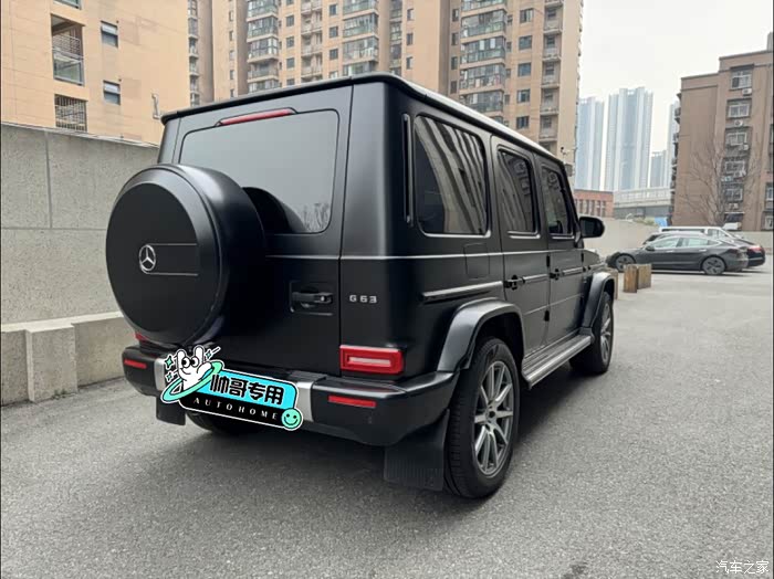 出一台奔驰g63