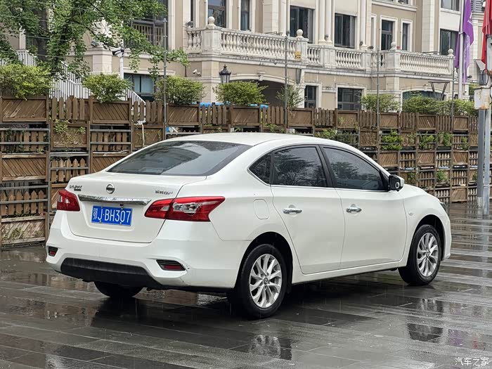 日产 轩逸 2022款 经典 1.6xe cvt舒适版,行驶
