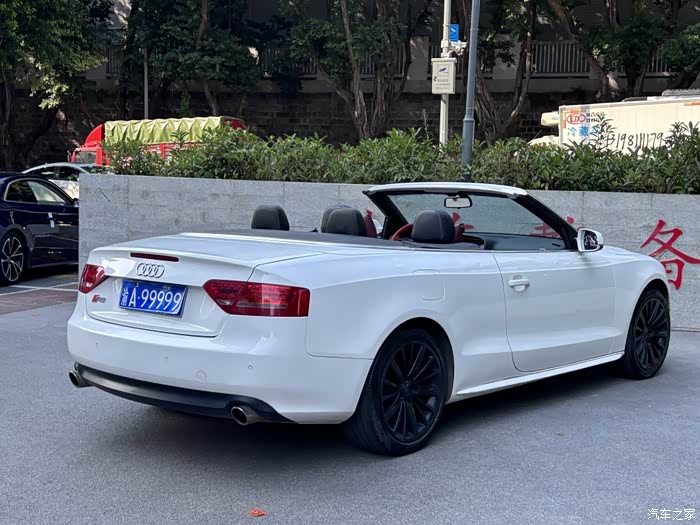 奥迪a52010款20tfsisportback舒