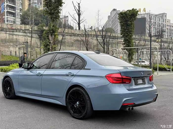 宝马3系2017款320lim运动型1158