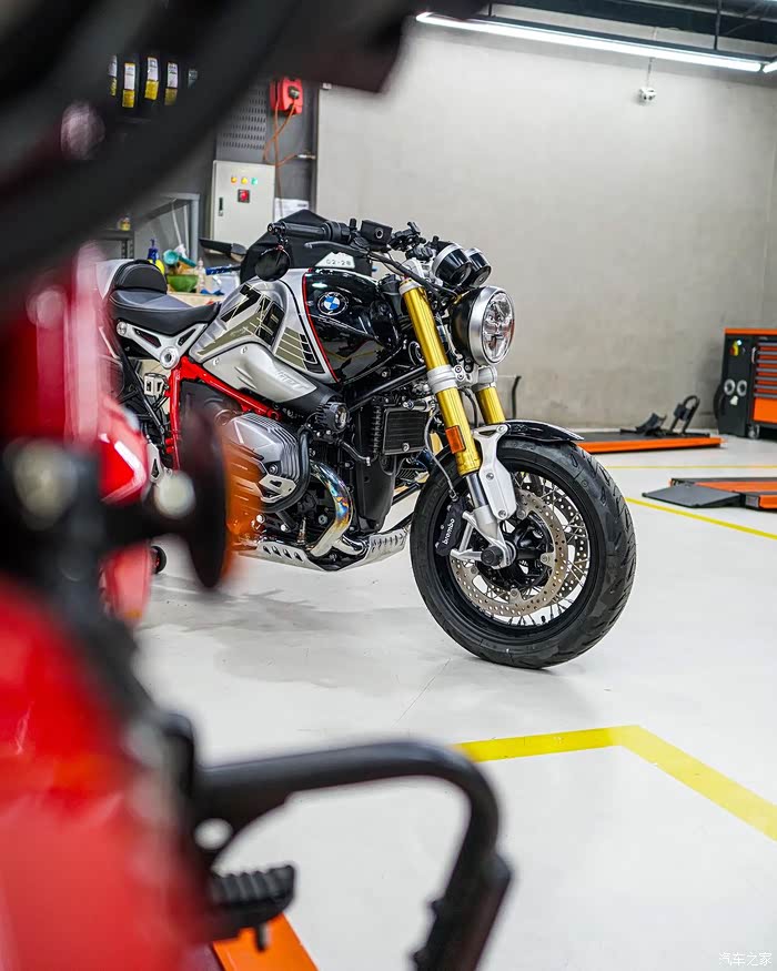 bmwrninet宝马拿铁一款让人无法抗拒的复古摩托