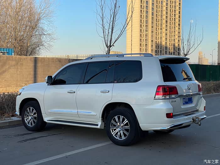 丰田兰德酷路泽进口2016款4600v8中东版