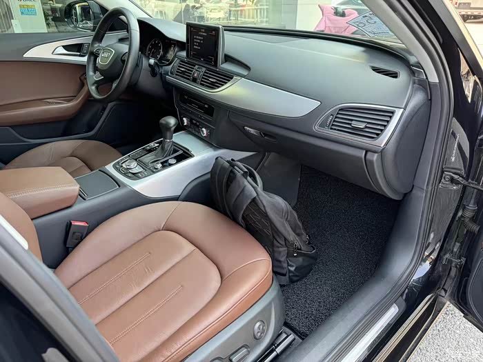 新到14年12月上牌奥迪a6l20t舒适前后座椅加热