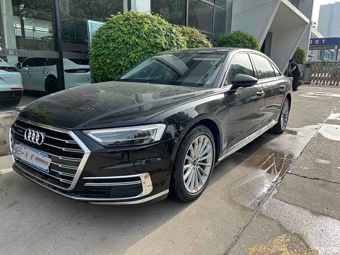 奥迪a82021款a8l50tfsiquattro