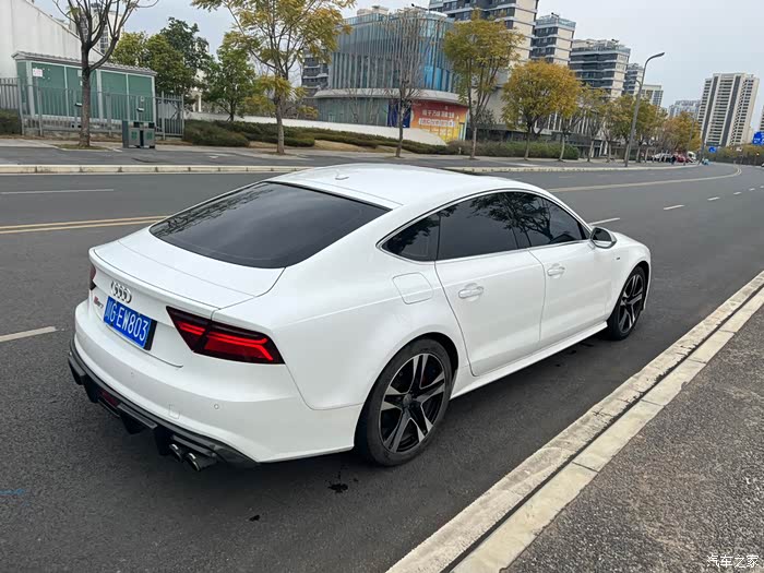 个人出2017款奥迪a73050舒适16年11月上户