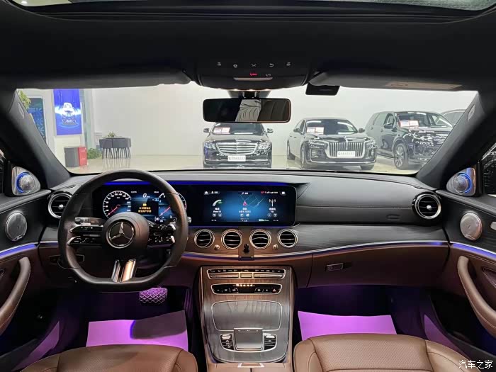 21年3月上牌!奔驰e300l 运动时尚型 升级迈巴赫包围