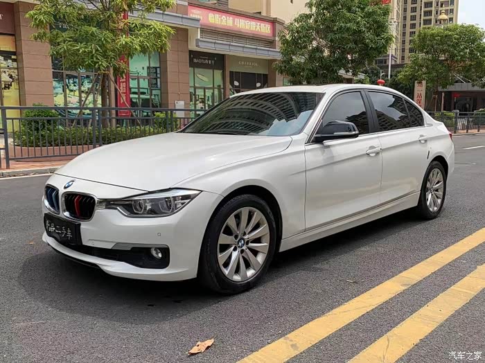 12万多出16款宝马328li时尚原版