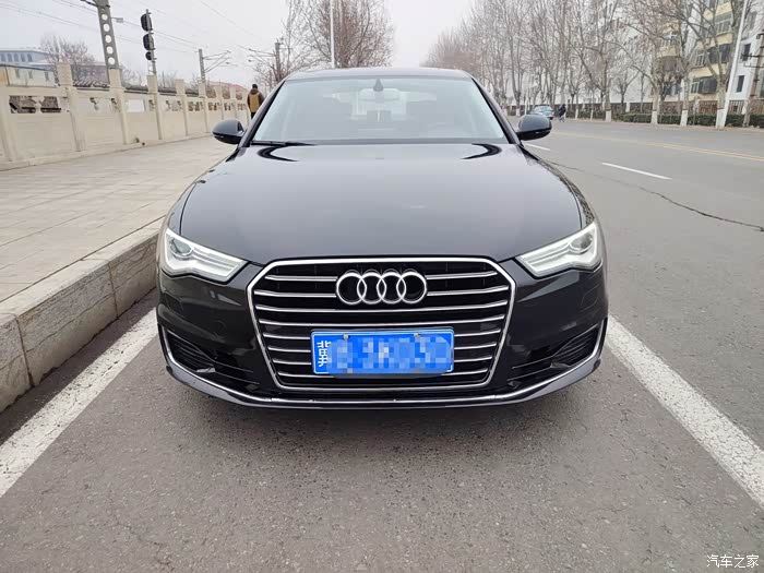 2016年奥迪a6l改款黑灯18t省油功率大不烧机油