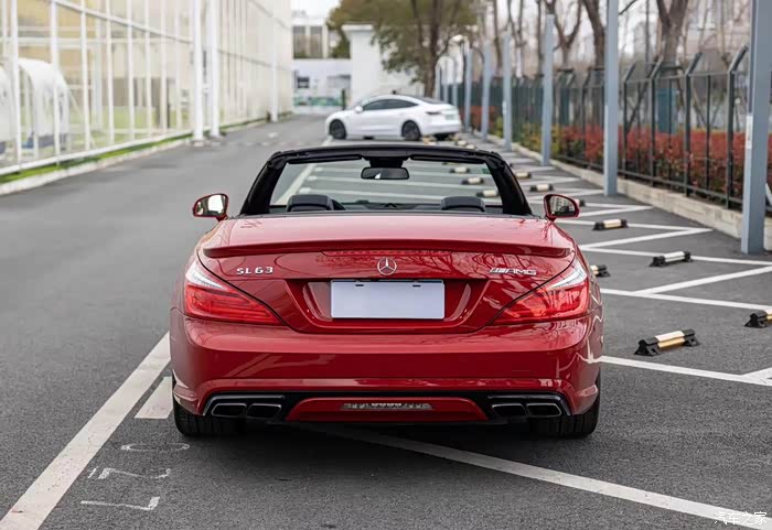 15年奔驰sl63amg敞篷11万公里