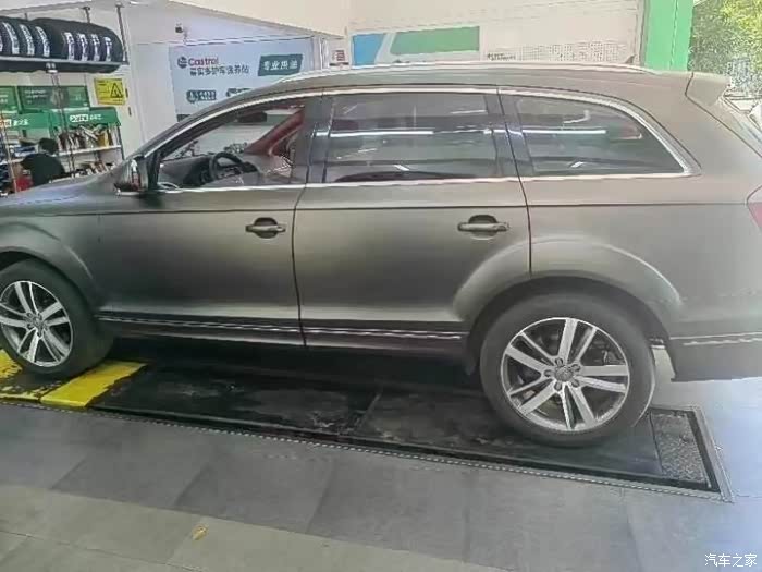 12年上牌,奥迪q7 柴油版,香槟色 贴膜,原版车况 私家一