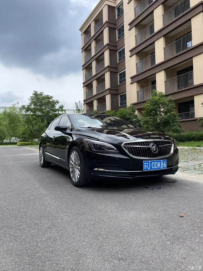 18年别克君越28t豪华版 一手车9万公里 车况原版 配置丰