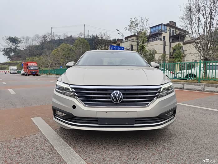 最新拿下个人一手车21年朗逸plus280t舒适版带液晶