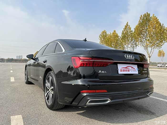 出售奥迪a6l2019款40tfsi豪华动感型20年