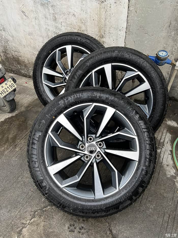 20寸奥迪q5轮毂轮胎原厂正品四个95新
