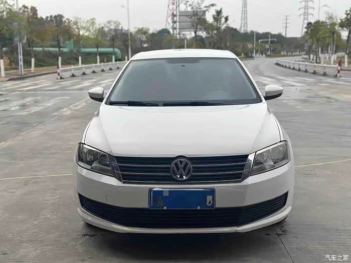 新到13年大众朗逸自动16原版车况私家一手车带双保