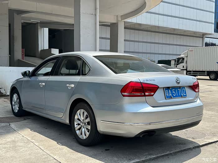 11年12月,大众帕萨特,1.8t自波天窗,一手车,年审保险