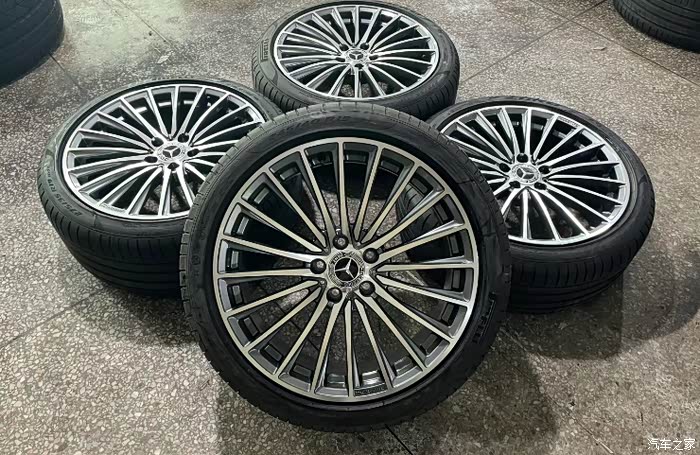 奔驰cls搭配这款19寸轮毂真的帅气