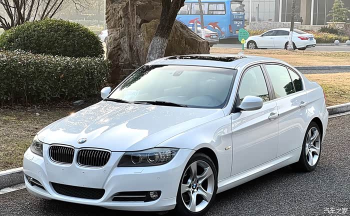 e90325i豪华版末代驾驶者机器转让