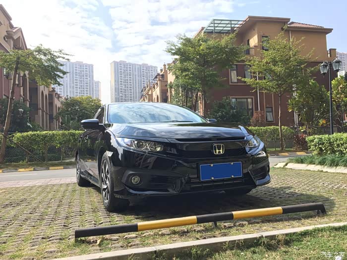 车友们16款思域豪华版黑色还能卖多少