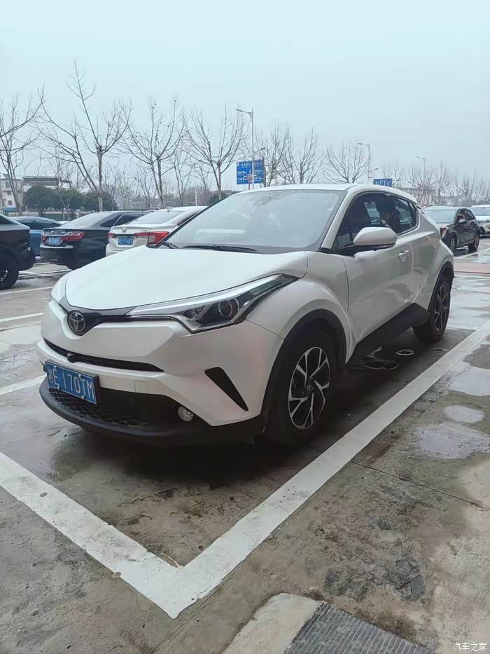 拿下极品车21年上牌丰田chr20自动高配带电动座