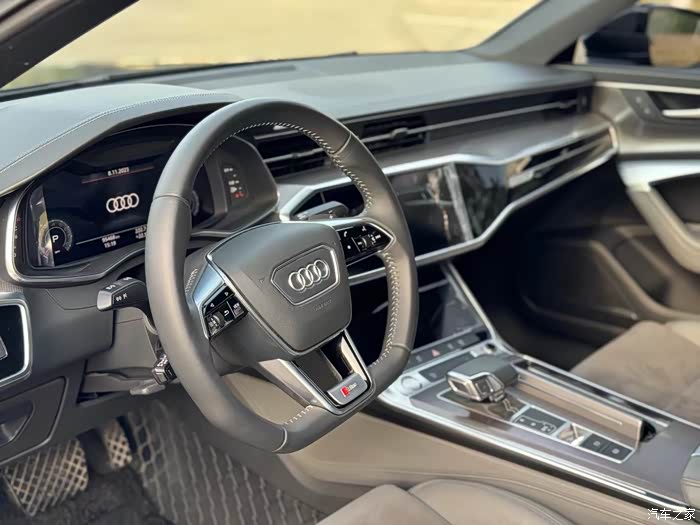 20年6月30t55尊享奥迪a6l四驱夸戳一手私家车