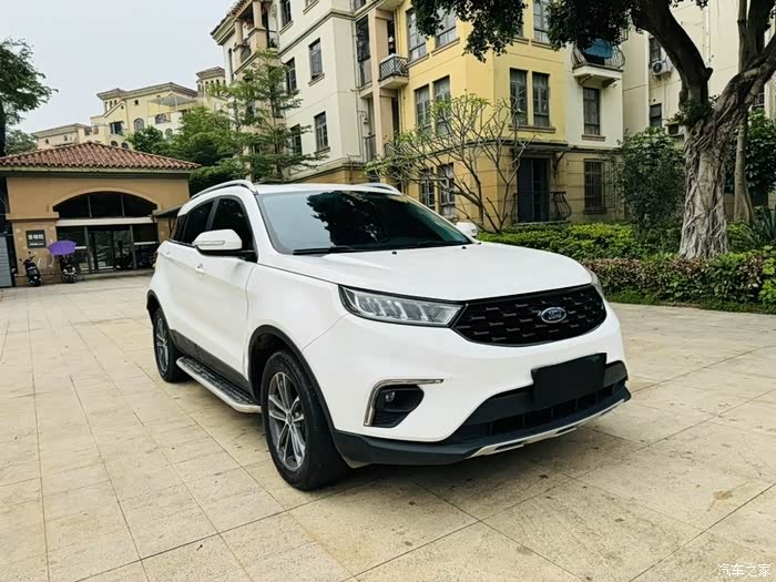 47822年新款福特领界15t高配