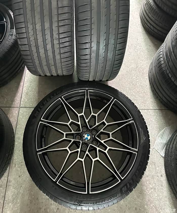 21寸宝马x3m轮毂轮胎精品套件喜欢的可以来