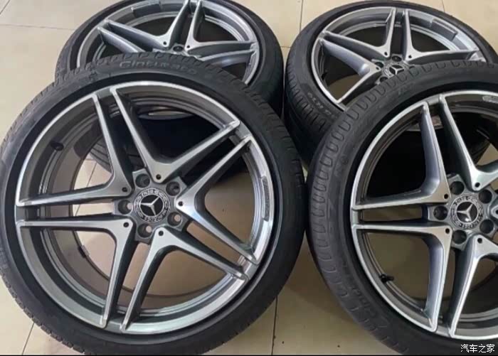 奔驰c63轮毂轮胎19寸喜欢的可以来