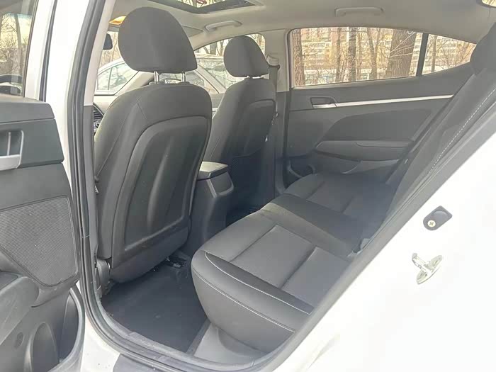 新到19年现代领动自动16一手车7万公里油耗经济