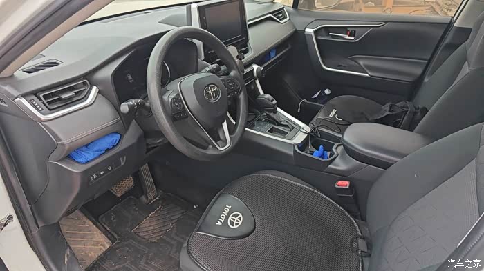 【图】本人一手车 上海牌 2020款8月上牌 丰田荣放风尚版 带天_rav4