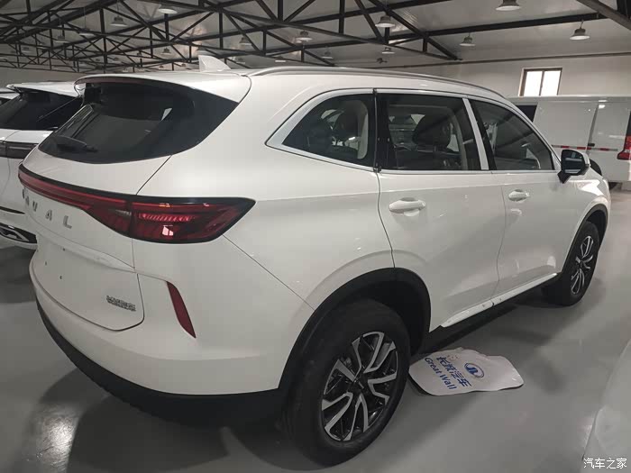 哈弗h6第三代15t自动两驱pro官方指导价122900