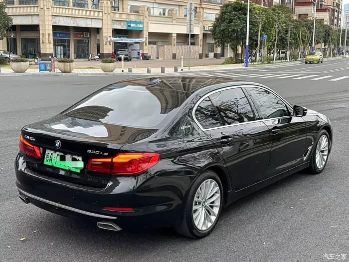 19年6月宝马530le豪华套装20t油电混合分段式天