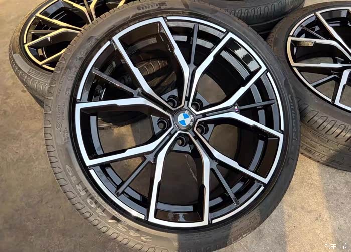 19寸宝马5系530原厂轮毂带胎一套喜欢可约