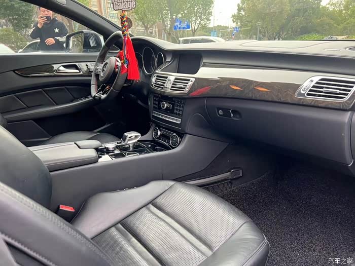 21年奔驰cls63竟然这个价