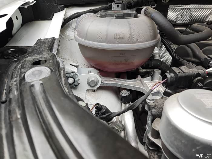 朗逸500万加防冻液1年8000公里车上汽大众app购买